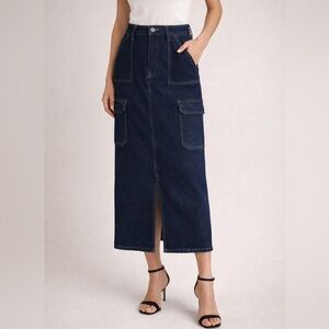 💙 Dynamic Denim Cargo Midi Skirt — Size M — NWT